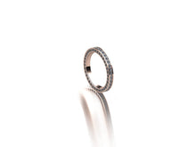 Lade das Bild in den Galerie-Viewer, Perfect Glitter
