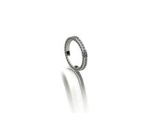 Lade das Bild in den Galerie-Viewer, Perfect Glitter
